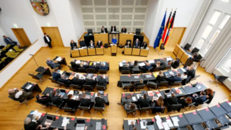 Saarland-Landtag gedenkt mit Schweigeminute des getöteten Zugbegleiters Serkan Calar