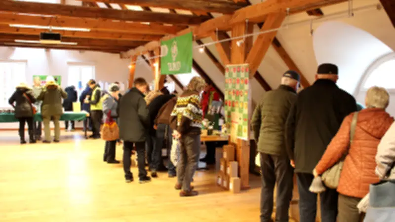 Saatgut-Tauschbörse auf Burg Lenzen: Alte Sorten erhalten und Gartentherapie erleben