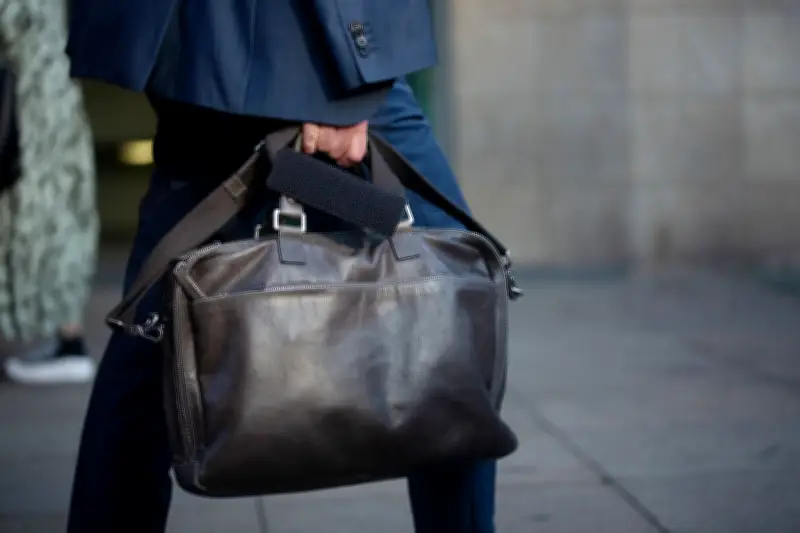 Sachsen: Durchschnittliche Arbeitszeit 2024 leicht gesunken - Regionale Unterschiede deutlich