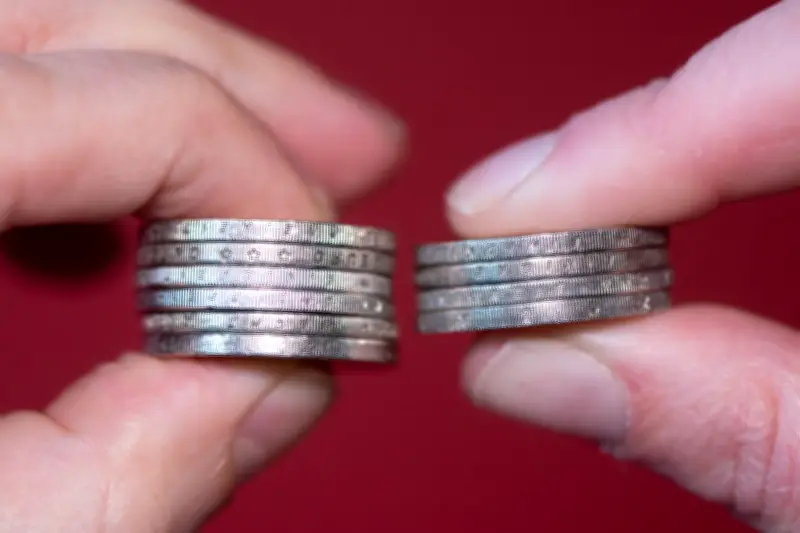 Sachsen: Frauen verdienen sechs Prozent weniger als Männer - Lohnlücke kleiner als im Bund