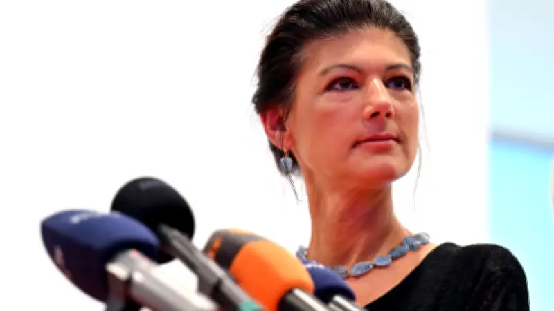Sahra Wagenknecht im Interview: BSW-Fehler, Demokratiekrise und Ost-West-Unterschiede