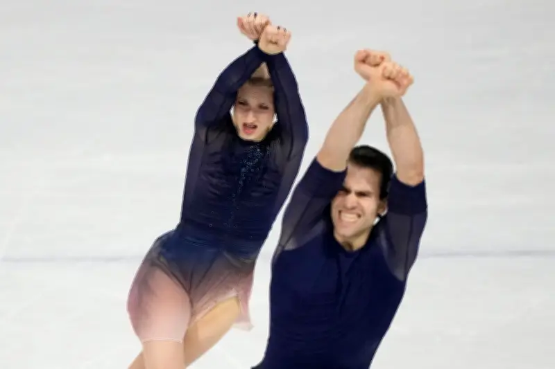 Savchenko ermutigt Hase/Volodin nach Olympia-Bronze: „Weiterkämpfen und begeistern“