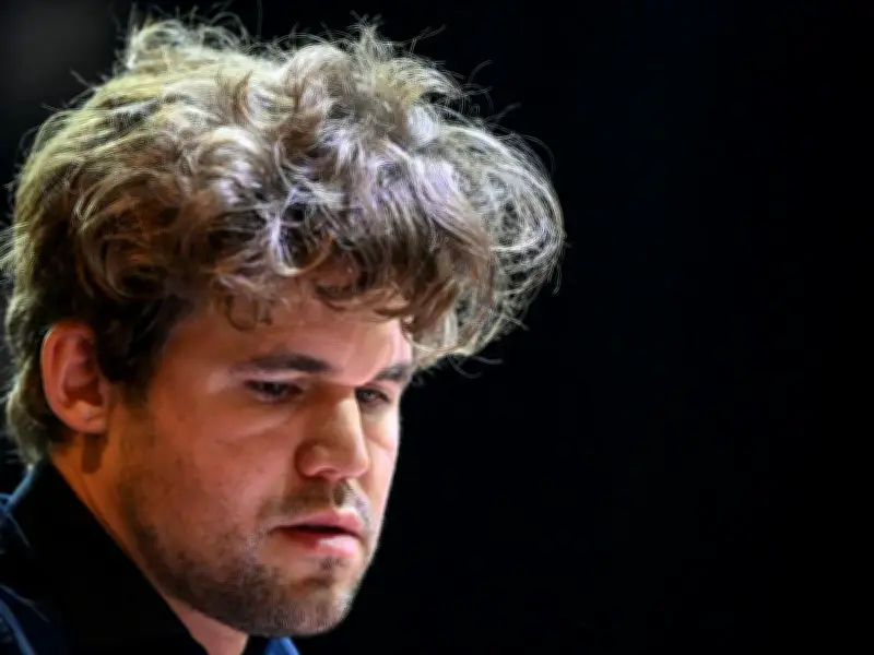 Schach-Legende Magnus Carlsen triumphiert bei erster Freestyle-WM an Ostsee