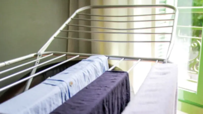 Schimmelgefahr im Winter: Diese Räume sind für Wäschetrocknen tabu