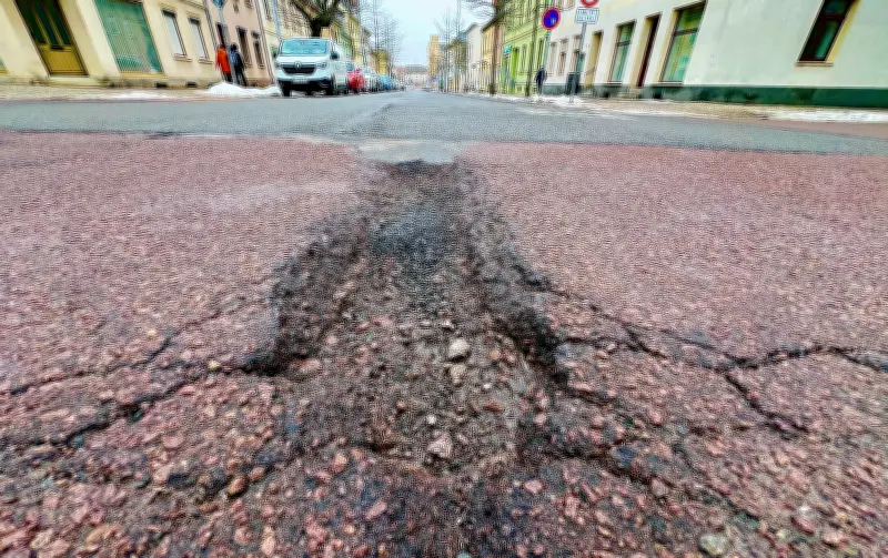 Schlagloch-Alarm in Bernburg: Straßen nach Frostperiode in gefährlichem Zustand