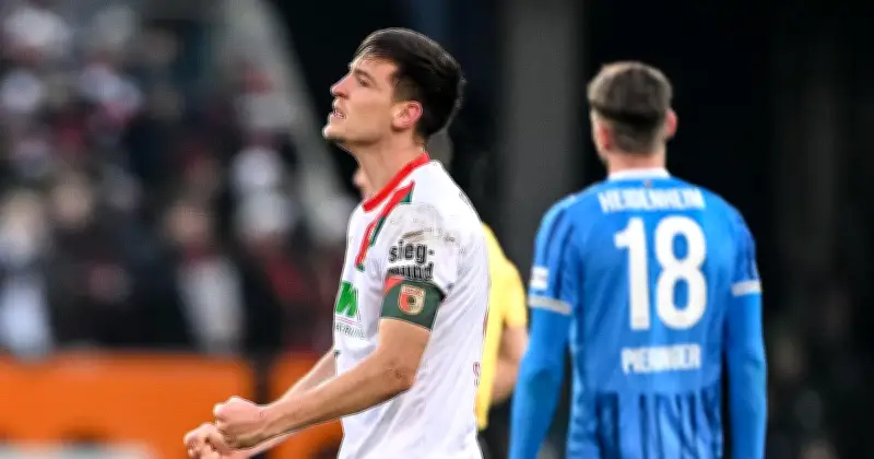 Schlotterbeck: 'Wäre vor dem Fernseher eingeschlafen' - Augsburg siegt trotz langweiligem Spiel