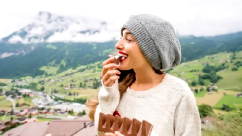 Schweizer Schokolade lockt Millionen Touristen: Schoggi-Reisen als wachsender Trend
