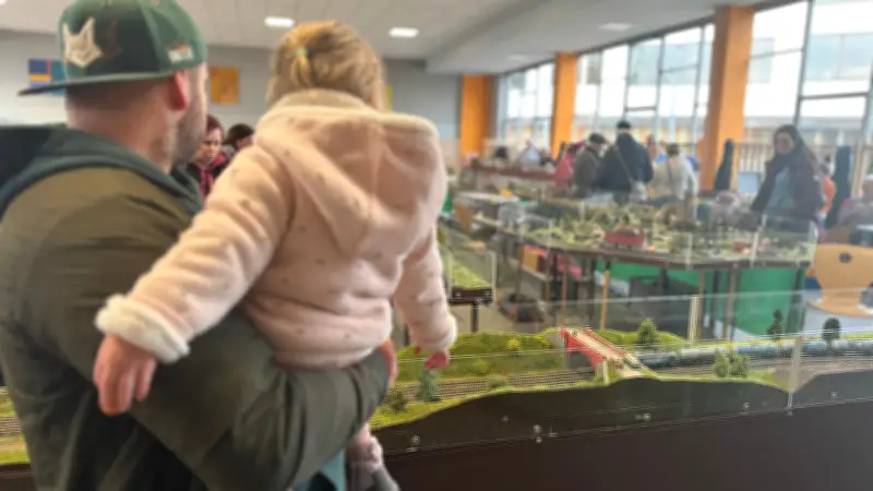 Schweriner Modellbahnclub begeistert mit Miniaturwelten auf über 500 Metern Gleis