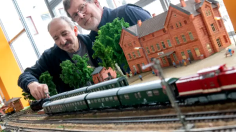 Schweriner Modellbahnclub: Wo Miniaturzüge Heimatgeschichte und Hightech verbinden