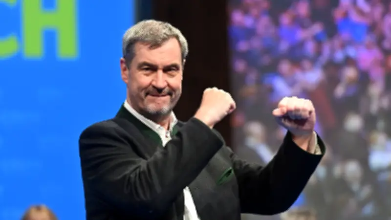 Söder attackiert Linken-Chefin Reichinnek als 'sozialistische Tiktok-Tante' beim Aschermittwoch