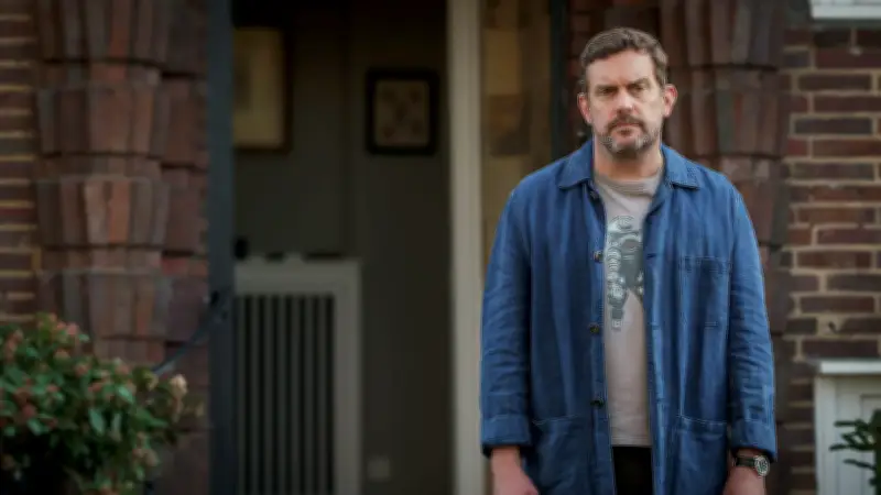 Sebastian Bezzel über Erziehung: „Ich bin Papa und nicht bester Kumpel“