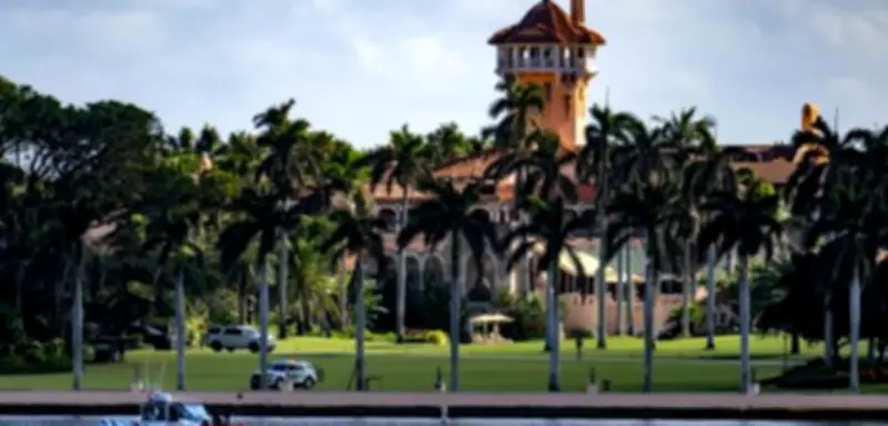 Secret Service erschießt bewaffneten Eindringling an Trumps Mar-a-Lago-Residenz in Florida
