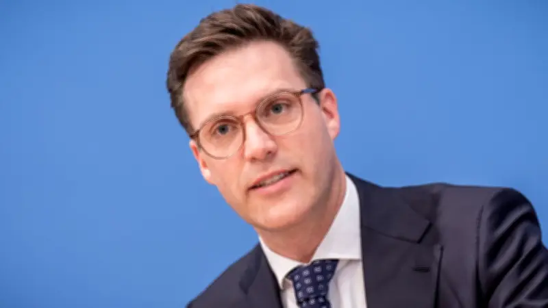 Sexismus-Vorwürfe im Wahlkampf: CDU-Spitzenkandidat Hagel unter Druck