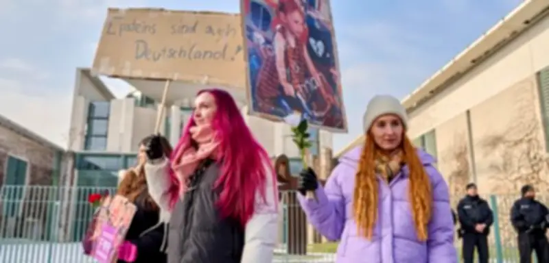 Sexualisierte Gewalt: Keine Bühne für Verschwörungstheorien – Ein Kommentar zur Kanzleramt-Demo