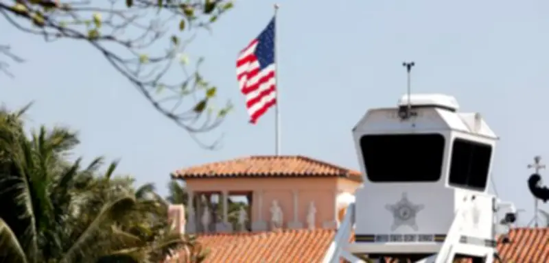 Sicherheitspanne in Mar-a-Lago: Bewaffneter Eindringling an Trump-Residenz erschossen