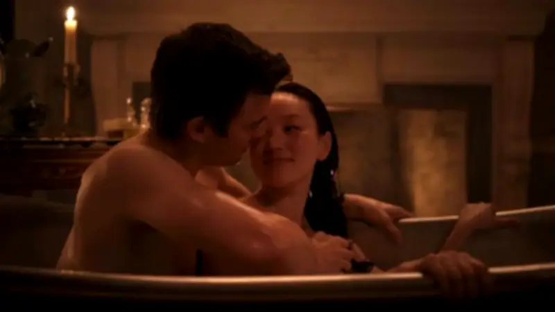 Siebenstündiger Badewannen-Sex-Dreh bei Bridgerton: Stars erkrankten nach Marathon-Szene