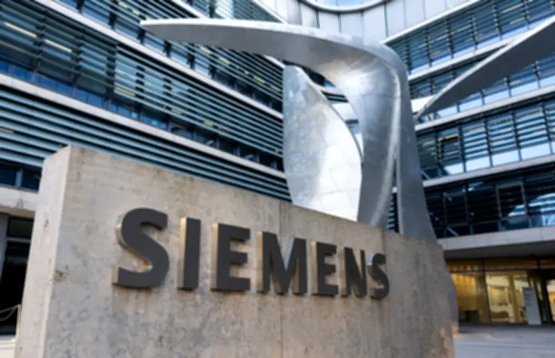 Siemens hebt Prognose deutlich an und überholt SAP als wertvollstes Dax-Unternehmen