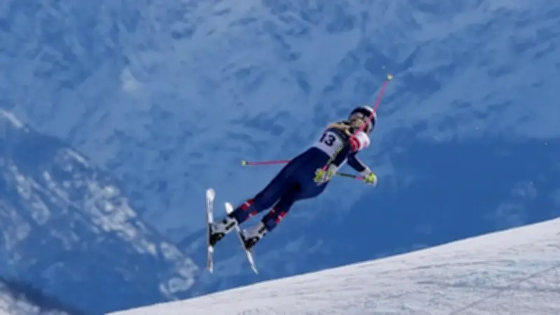 Ski-Star Lindsey Vonn nach Olympia-Sturz erneut operiert: Sie meldet sich aus der Klinik