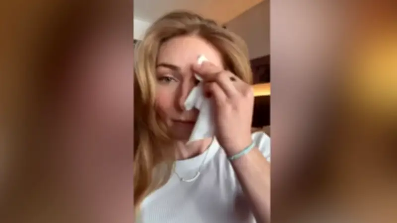 Ski-Star Mikaela Shiffrin erleidet lustigen Rasier-Unfall mitten im Gesicht