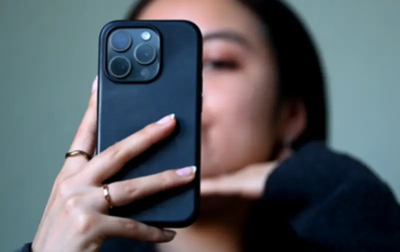 Social-Media-Verbot für Kinder? Politische Debatte um Altersgrenzen und digitale Wallet