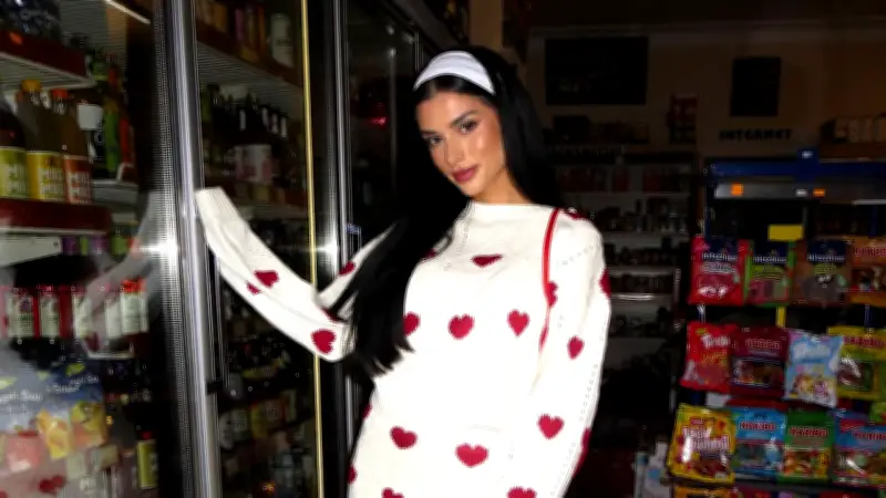 Sogar Rapper Cro gibt sich die Ehre: Späti-Interviews machen Influencerin zum Internet-Star