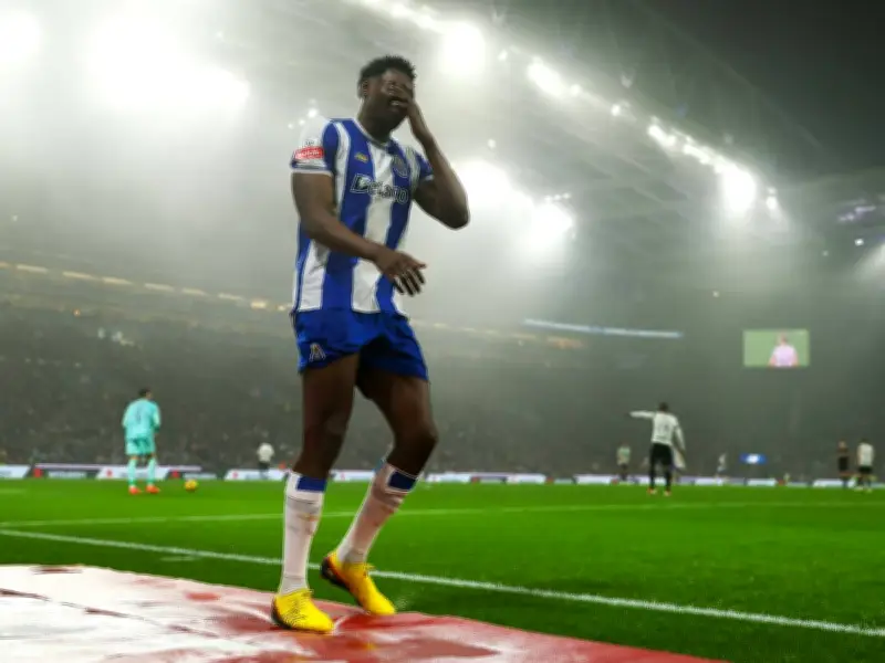 Spanien verliert Top-Stürmer Samu Aghehowa für WM nach Kreuzbandriss