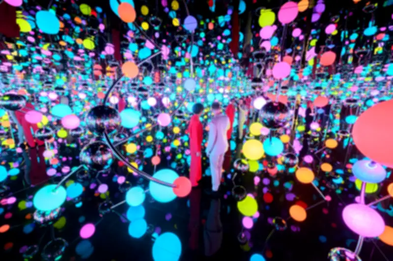 Sprengel Museum Hannover feiert mit Niki-Ausstellung 17-Jahres-Rekord von 220.000 Besuchern