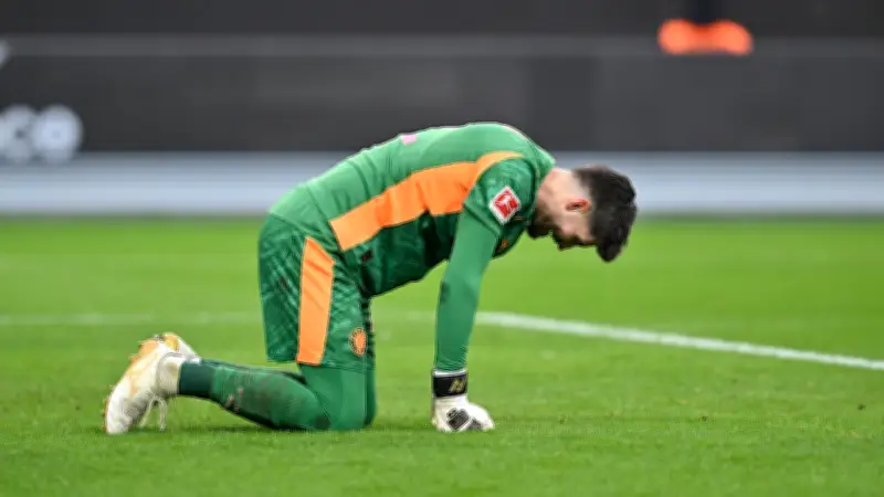 St. Pauli erlebt 0:4-Debakel gegen Leverkusen: Kapitän Irvine spricht von "null Energie"