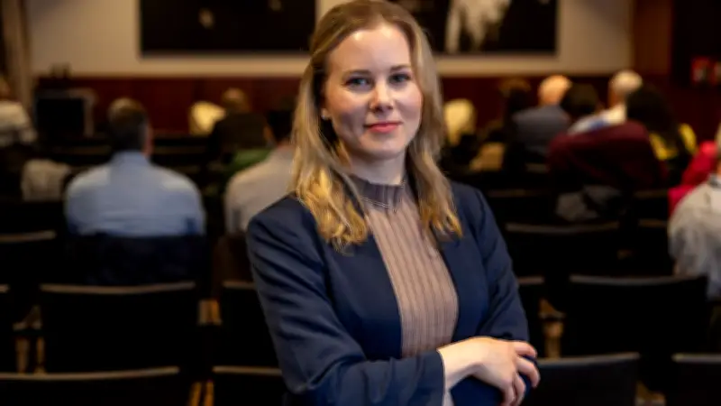 Staatsgläubigkeit bis zur Pleite: Wie Politiker und Staat das Geld verschwenden