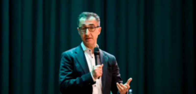 Staatsschutz ermittelt: Mutmaßliche Brandstiftung bei Özdemir-Wahlkampf in Baden-Württemberg