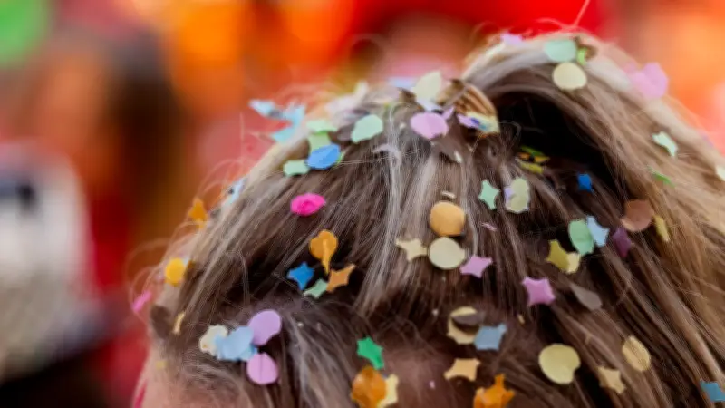 Staatsschutz ermittelt nach Rosenmontagsumzug im Saarland wegen umstrittenen Plakaten