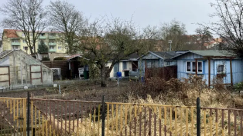 Stavenhagen: Ehemaliges Kofferfabrik-Gelände wird zum Wohngebiet - Gärten bleiben vorerst erhalten