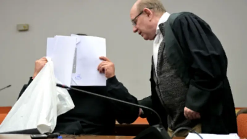 Student gesteht monatelangen Missbrauch: Betäubung, Vergewaltigung und Filmen der Freundin