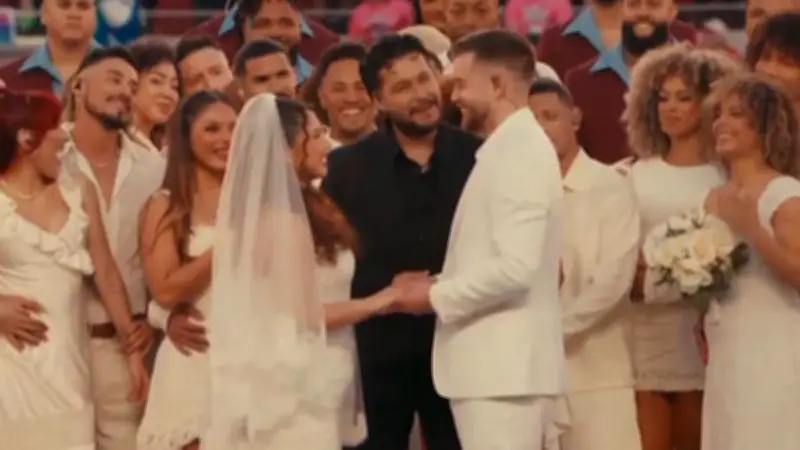 Super Bowl LX: Live-Hochzeit während der Halftime-Show begeistert Millionen