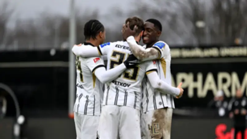 SVE-Star Mokwa lobt Kollegen: „Ein Wahlsinns-Spieler“ vor Kiel-Duell