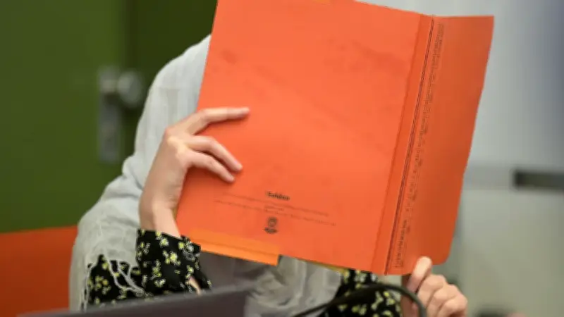 Syrien-Rückkehrerin distanziert sich im Münchner Prozess vom Islamischen Staat