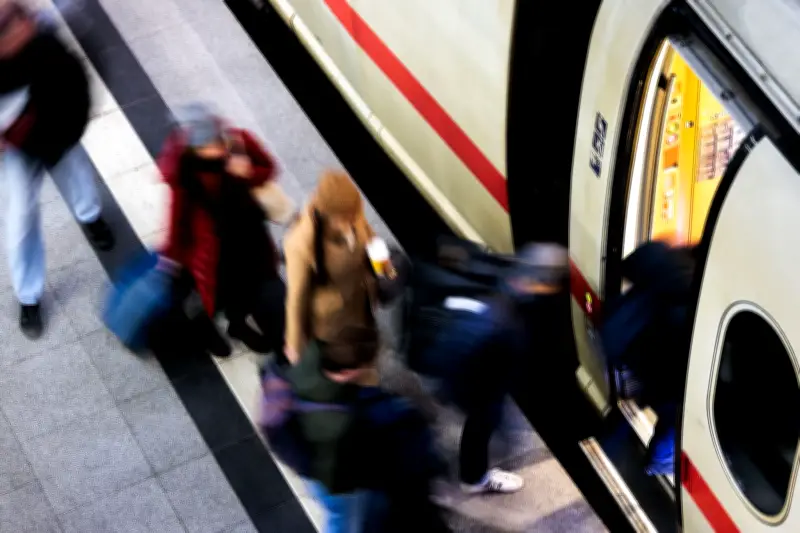 Tarifeinigung bei der Bahn: Fünf Prozent Gehaltsplus für Lokführer und Friedenspflicht bis 2028