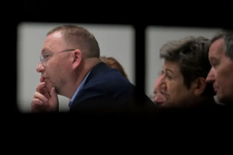 Tarifverhandlungen für öffentlichen Dienst der Länder ziehen sich weiter in die Länge