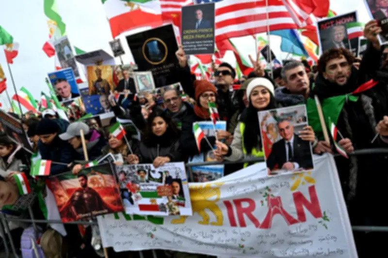 Tausende demonstrieren bei Münchner Sicherheitskonferenz für Iran-Freiheit