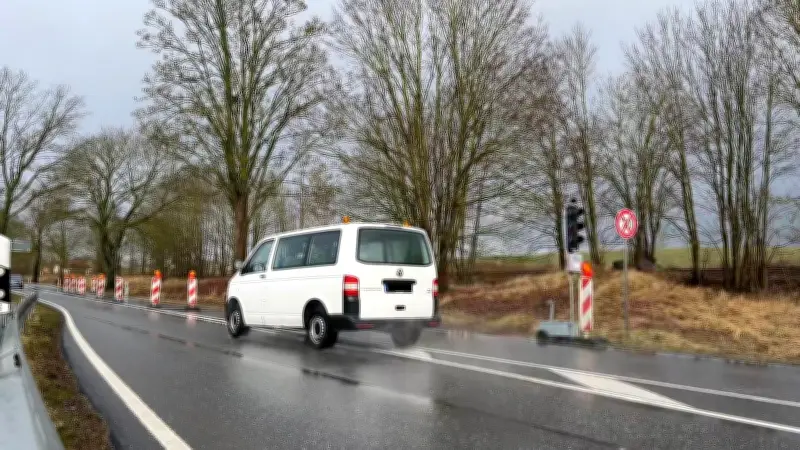Tauwetter und Regen führen zu halbseitiger Sperrung auf der B192 bei Dabel