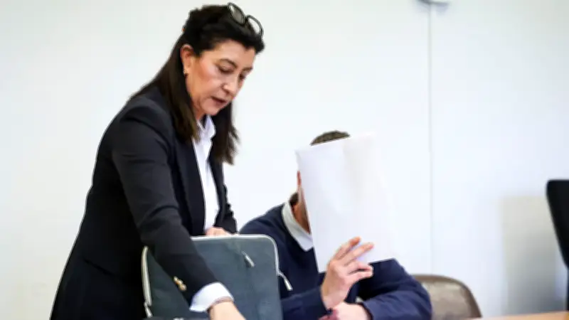 Tödlicher Messerangriff in Neumünster: Sieben Jahre Haft für Totschlag nach Treppenhaus-Streit