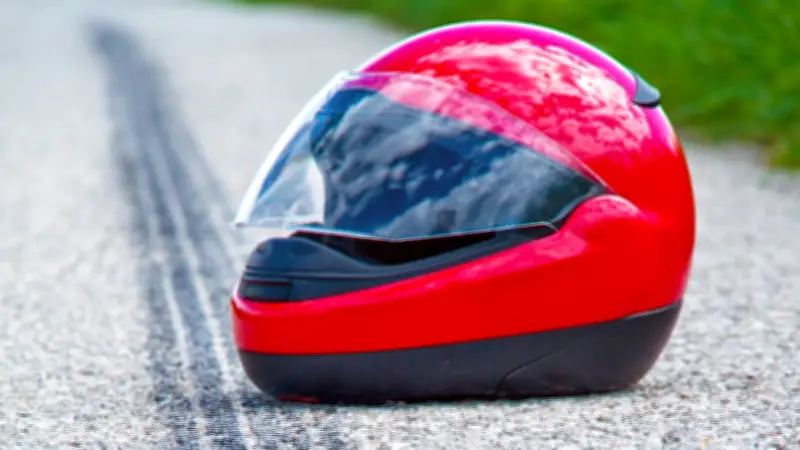 Tödlicher Motorradunfall bei Neustadt an der Orla: Biker stirbt bei Überholmanöver