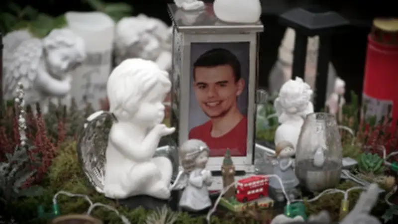 Tödlicher Raserunfall in Schmelz: Gericht bestätigt Haftstrafe für alkoholisierten Fahrer