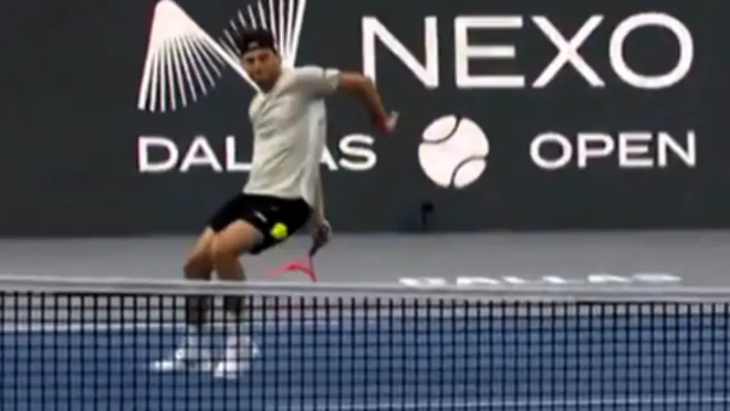 Tennis-Star Taylor Fritz begeistert bei Dallas Open mit genialem Trick-Shot