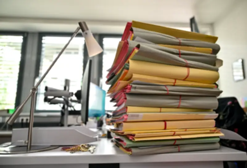 Thüringens Justiz: Mehr Anklagen trotz Personalmangel und Papierflut