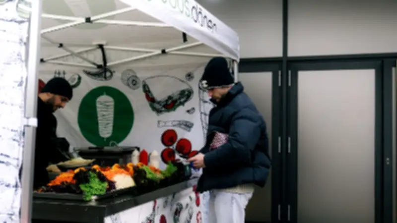 Timo Werner verabschiedet sich von RB Leipzig mit herzhafter Döner-Party für alle