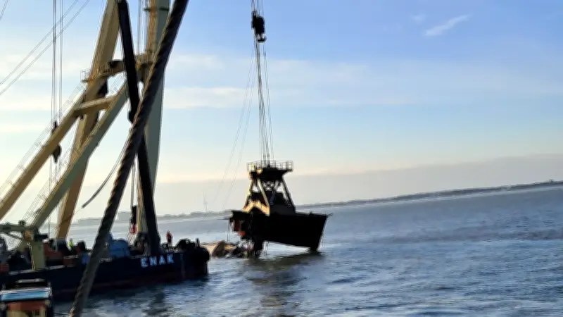 Traditionssegler „Ethel von Brixham“ zerbricht bei Bergung vor Cuxhaven in zwei Teile