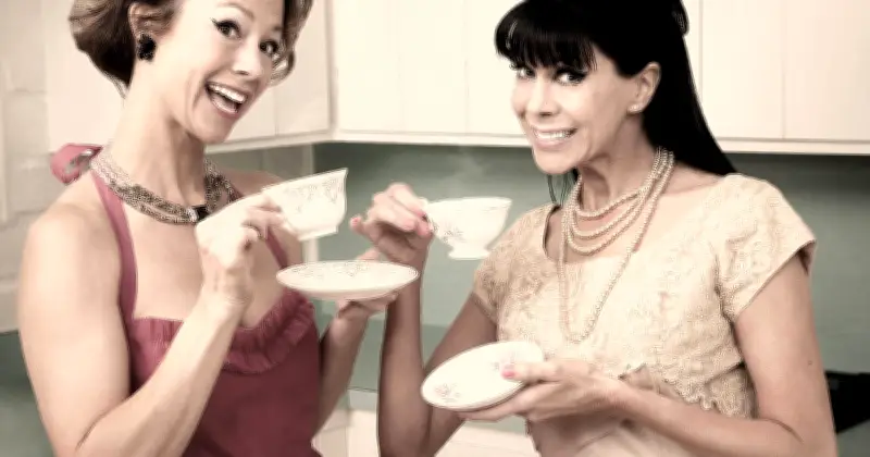 TradWife-Bewegung und 4B: Der Kampf um Frauenrechte zwischen Rückwärtsgewandtheit und radikaler Abkehr