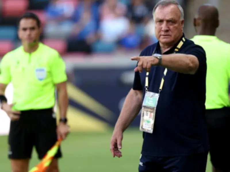 Trainerwechsel bei Curaçao: Advocaat tritt zurück, Fred Rutten übernimmt vor WM