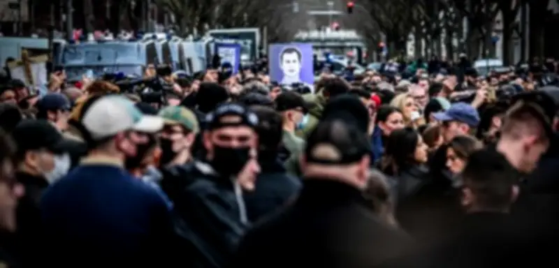 Trauermarsch in Lyon für getöteten rechtsextremen Aktivisten löst politische Spannungen aus